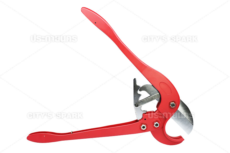 คีมตัดท่อพีวีซี (PVC Pipe Cutter)